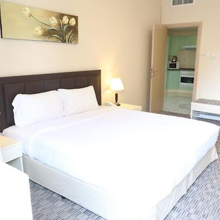 Wescott Pearl Hotel Apartments ドバイ エクステリア 写真
