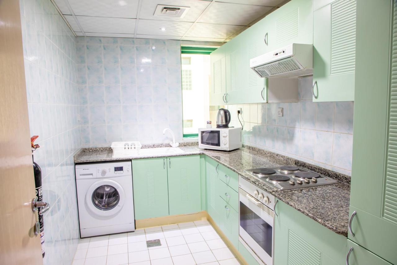 Wescott Pearl Hotel Apartments ドバイ エクステリア 写真