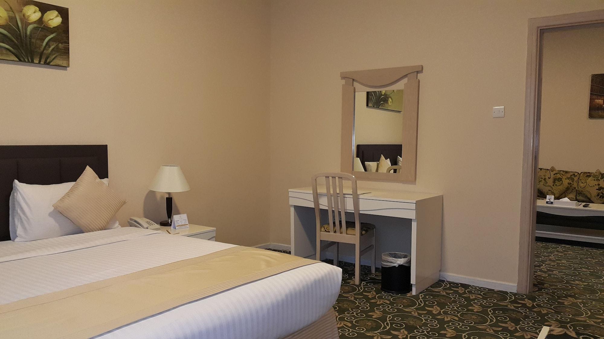 Wescott Pearl Hotel Apartments ドバイ エクステリア 写真