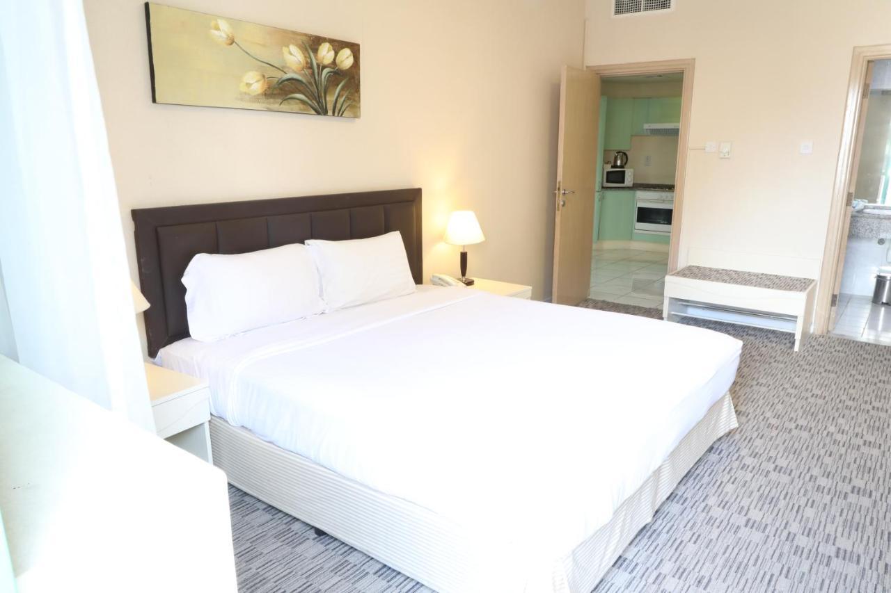 Wescott Pearl Hotel Apartments ドバイ エクステリア 写真
