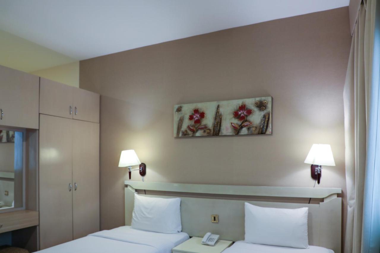 Wescott Pearl Hotel Apartments ドバイ エクステリア 写真