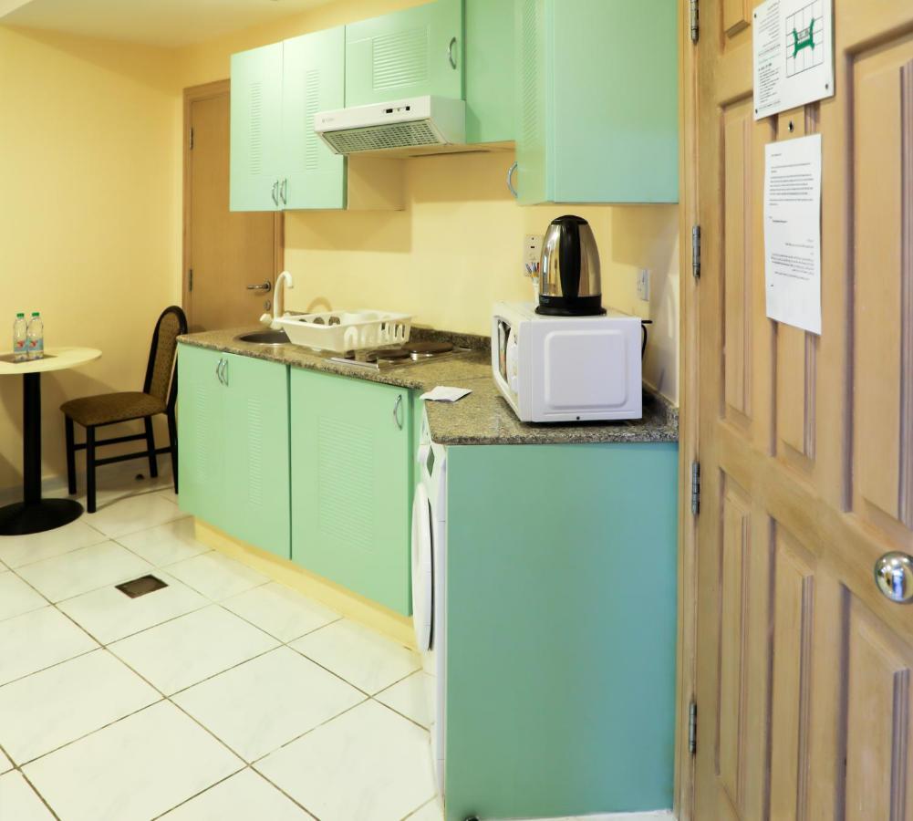 Wescott Pearl Hotel Apartments ドバイ エクステリア 写真
