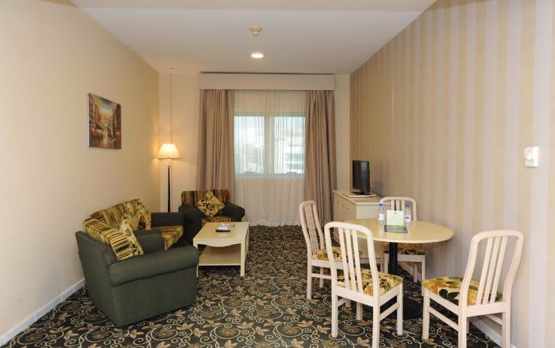 Wescott Pearl Hotel Apartments ドバイ エクステリア 写真
